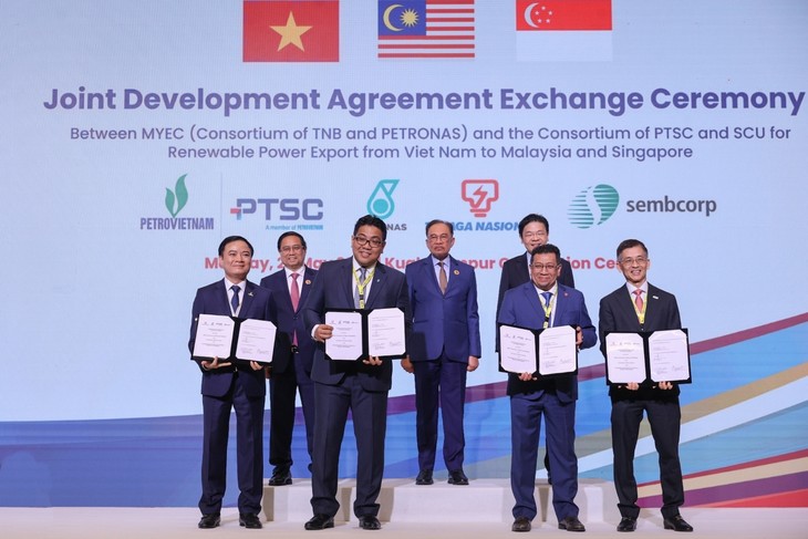 Le Vietnam, la Malaisie et Singapour s’allient pour l’énergie verte transfrontalière - ảnh 1