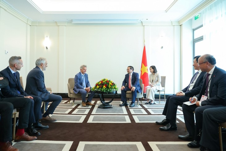 Pham Minh Chinh rencontre le secrétaire national du Parti communiste français - ảnh 1