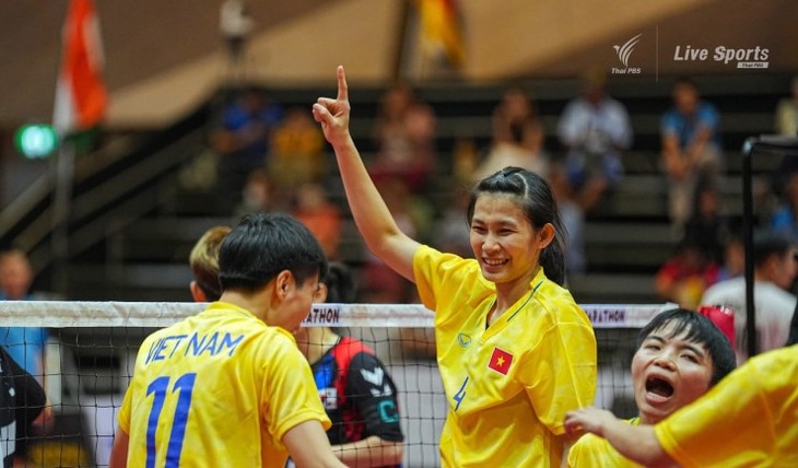 Sepak Takraw: les Vietnamiennes sacrées championnes du monde pour la troisième fois - ảnh 1