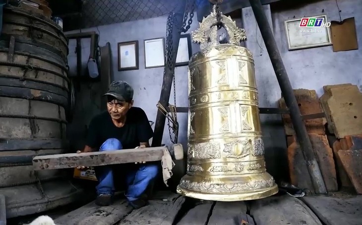 Long Diên, où résonne encore l’âme du bronze - ảnh 4