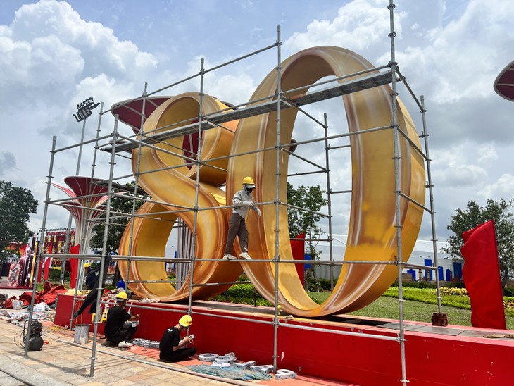 Préparatifs pour l’exposition “80 ans d’indépendance, de liberté et de bonheur” - ảnh 1