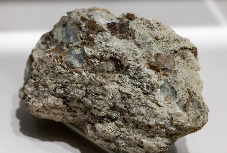 Une délégation américaine en Malaisie pour négocier avec la Chine sur les terres rares - ảnh 1