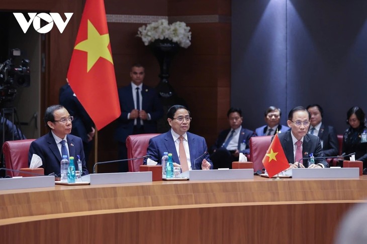 Le Vietnam et l’Algérie élèvent leurs relations au rang de partenariat stratégique - ảnh 4