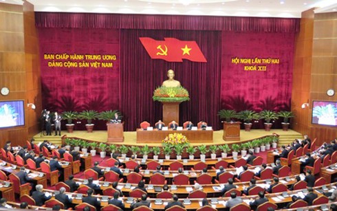 В Ханое прошел второй день работы 2-го пленума ЦК КПВ 12-го созыва - ảnh 1