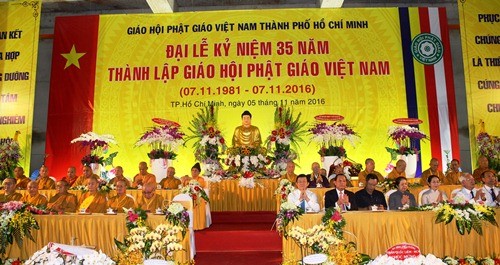 Célébration des 35 ans de l’Eglise bouddhique du Vietnam - ảnh 1