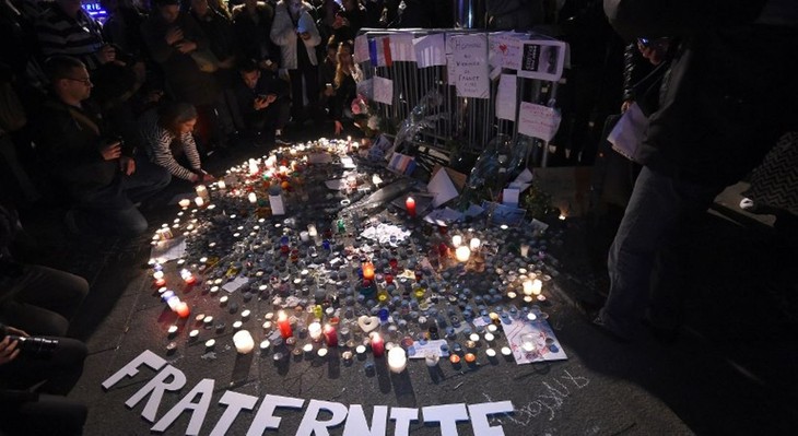 Attentats du 13 novembre, des commémorations sobres   - ảnh 1