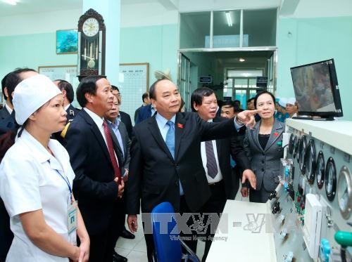 Le Premier ministre travaille avec l’Institut de médecine maritime - ảnh 1