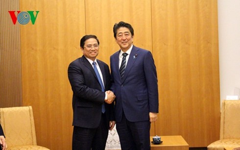 Pham Minh Chinh rencontre le Premier ministre japonais - ảnh 1