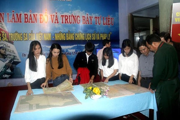 Exposition sur Hoang Sa et Truong Sa à Phu Yen  - ảnh 1