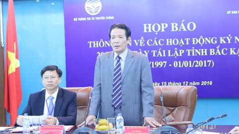 Le 20ème anniversaire de la refondation de Bac Kan fêté en grande pompe - ảnh 1