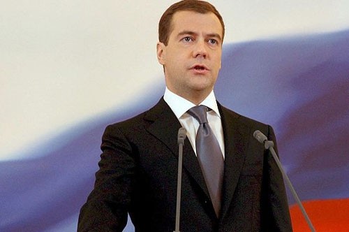 Dmitri Medvedev élu à la tête du parti au pouvoir - ảnh 1