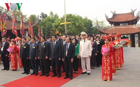 Cérémonies en l’honneur de Lac Long Quan et d’Au Co - ảnh 1