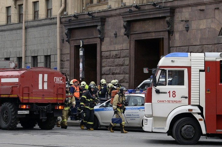 Attaque à Saint-Pétersbourg: la France affirme son soutien à la Russie - ảnh 1