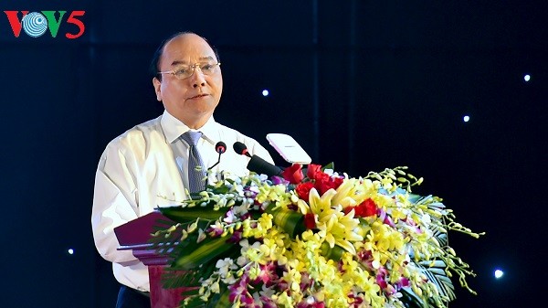 Le PM entame sa visite au Cambodge - ảnh 1