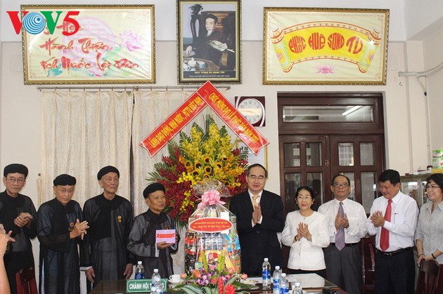 Célébrations du 2561ème anniversaire du Bouddha - ảnh 2