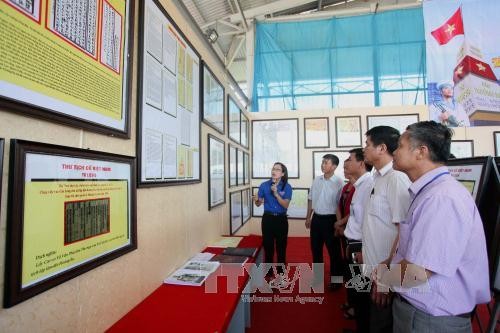 Exposition sur Hoang Sa et Truong Sa à Bac Kan  - ảnh 1