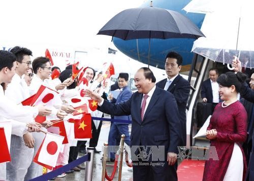 Nguyen Xuan Phuc rencontre les entreprises de la région du Kansai, Japon - ảnh 1