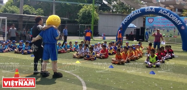 S&A Academy, symbole de l’amitié Vietnam-Thaïlande - ảnh 3