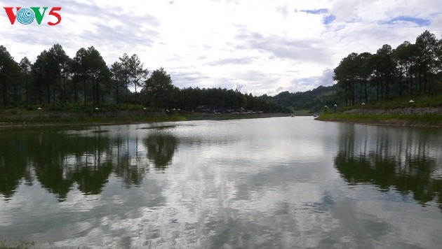  Belle excursion au plateau de Môc Châu - ảnh 1