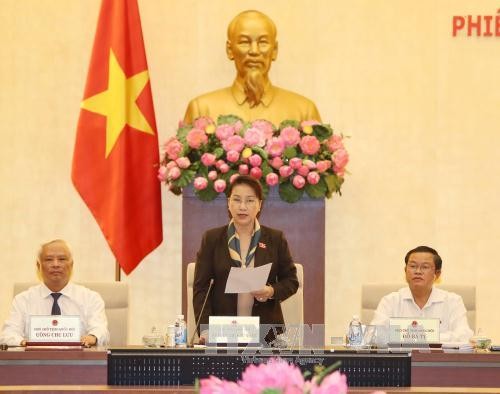 Le comité permanent prépare la prochaine session de l’Assemblée nationale - ảnh 1