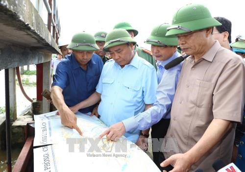 Crues: Nguyen Xuan Phuc au chevet de Ninh Binh - ảnh 1