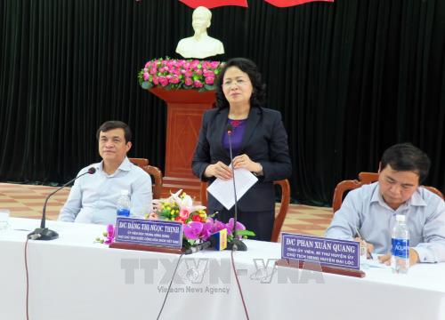 Dang Thi Ngoc Thinh au chevet des habitants de Quang Nam - ảnh 1