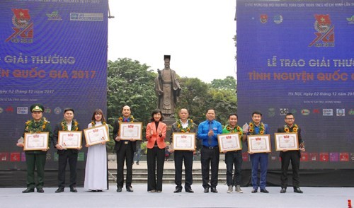 Remise des prix du volontariat national de 2017 - ảnh 1