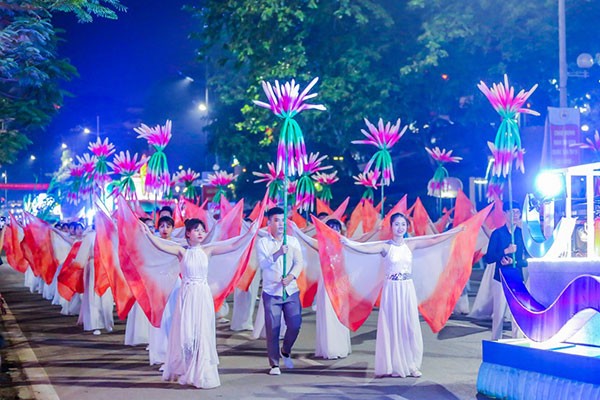 Ha Long, une destination de choix - ảnh 2