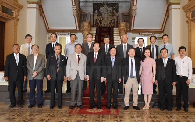 Ho Chi Minh-ville et la préfecture de Nagasaki favorisent les échanges d'étudiants - ảnh 1