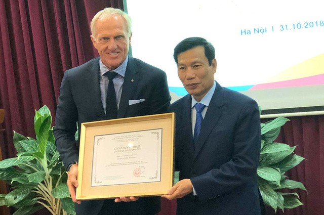 Le golfeur Greg Norman nommé ambassadeur du tourisme vietnamien - ảnh 1