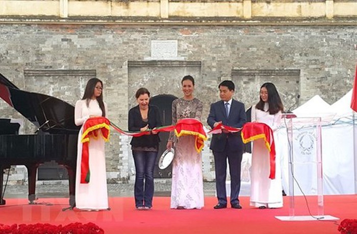 Reconstitution de la place d’Italie dans la cité royale de Thang Long - ảnh 1