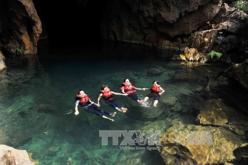 Plus de 40 mille touristes à Quang Binh pour les premiers jours de l’année - ảnh 1