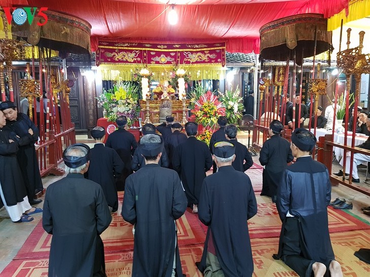 La procession du cochon, une fête originale du village de La Phù - ảnh 1