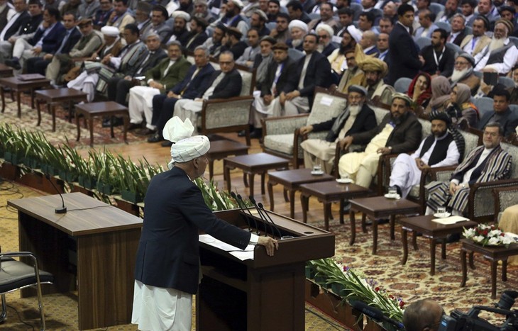 Afghanistan: des milliers de participants à Kaboul pour une “loya jirga” sur la paix - ảnh 1