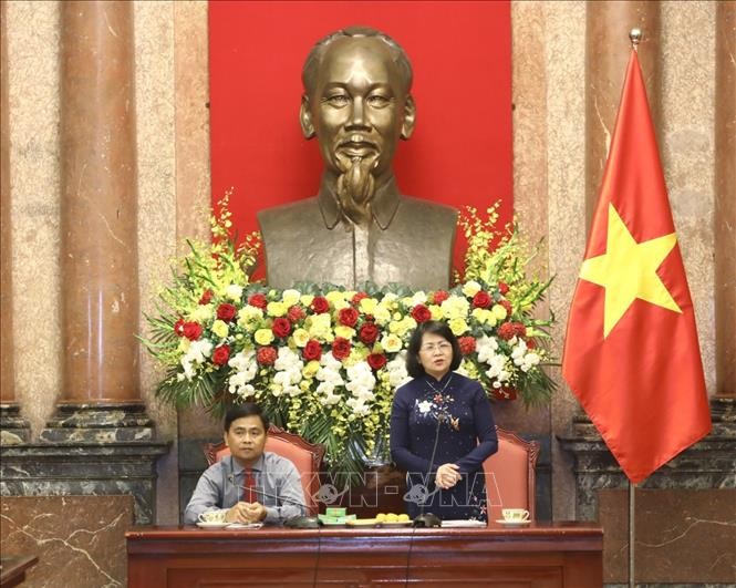 Dang Thi Ngoc Thinh reçoit des personnes méritantes de Vinh Long - ảnh 1