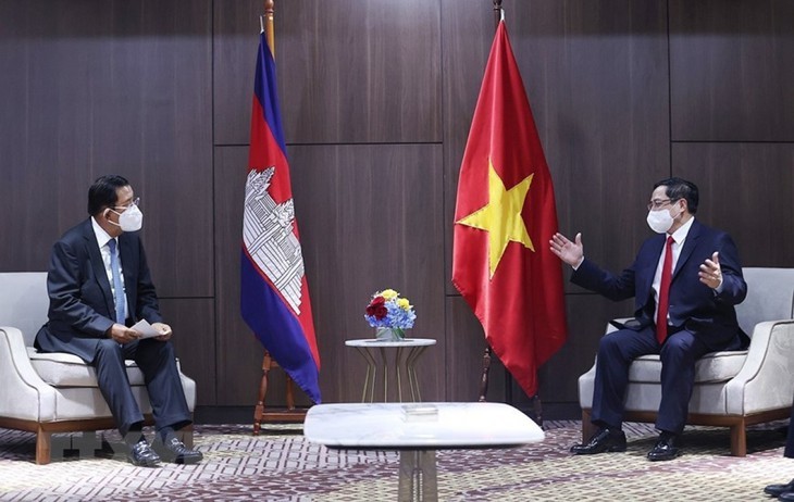 Entretiens de Pham Minh Chinh en marge du Sommet de l’ASEAN - ảnh 1