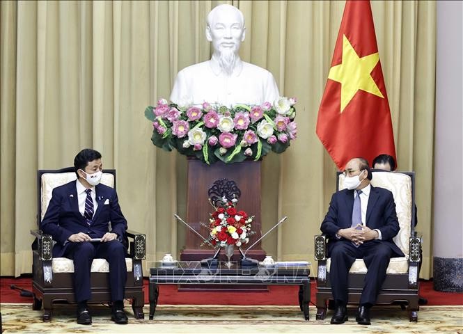 Nguyên Xuân Phuc reçoit le ministre japonais de la Défense - ảnh 1