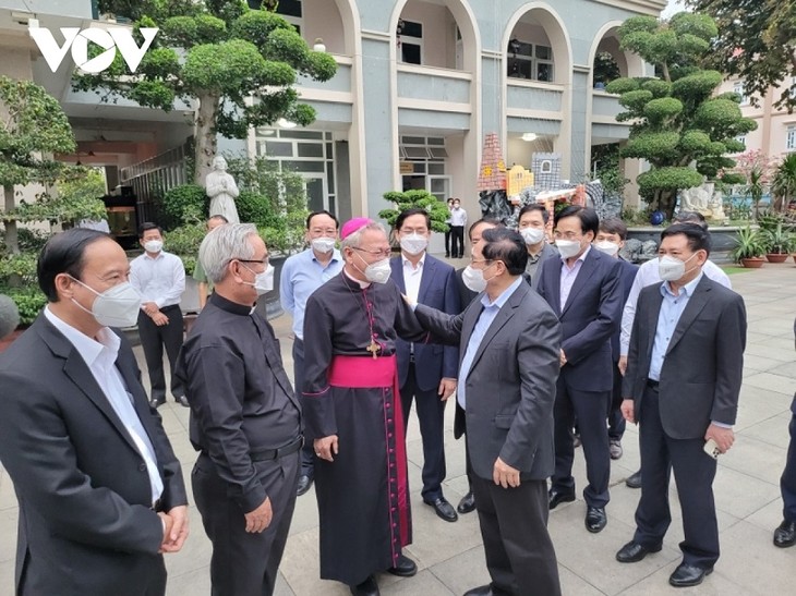 Noël, témoin de la liberté religieuse au Vietnam - ảnh 1