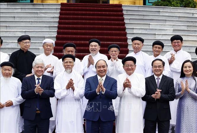 Nguyên Xuân Phuc rencontre des dignitaires caodaïstes  - ảnh 1