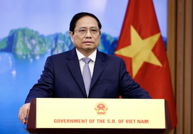 Pham Minh Chinh prononce un discours lors du Forum économique de l’Est - ảnh 1