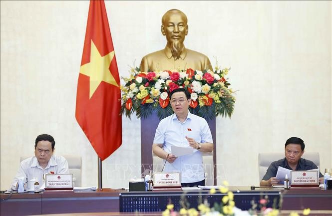 Ouverture de la quinzième session du comité permanent de la quinzième législature - ảnh 1