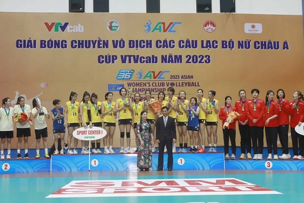 Volley-ball féminin: Le Vietnam champion d’Asie pour la première fois - ảnh 1