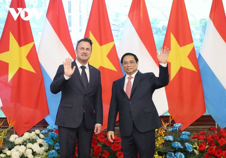 Xavier Bettel termine sa visite au Vietnam - ảnh 1