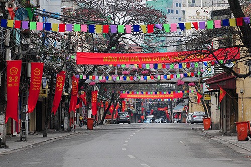 Hà Nội thanh bình ngày mùng một tết - ảnh 1