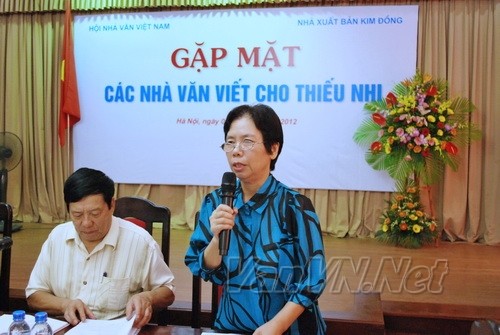 Gặp mặt các nhà văn viết cho thiếu nhi - ảnh 3