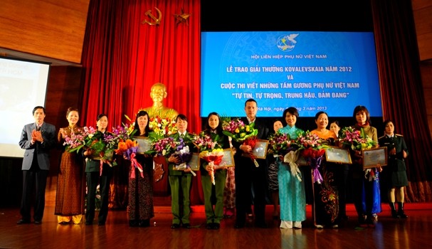 Lễ trao giải thưởng Kovalevskaia năm 2012 - ảnh 5