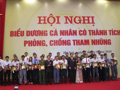 Thúc đẩy thực hiện các mục tiêu chống tham nhũng - ảnh 1