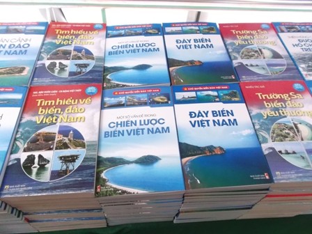 Ra mắt những bộ sách lớn về tướng Giáp, Điện Biên Phủ và chủ quyền biển đảo Việt Nam... - ảnh 2