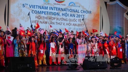 Hơn 1.000 nghệ sĩ tham gia Hội thi hợp xướng quốc tế Hội An lần thứ V năm 2017 - ảnh 1