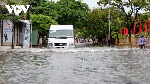 Bão Noul suy yếu thành áp thấp nhiệt đới sau khi gây thiệt hại về người khi đổ bộ vào Việt Nam - ảnh 2